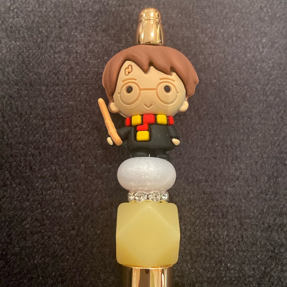 🍭3 D Harry Potter metallic colored beadable pen